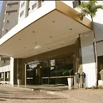 Prive Boulevard